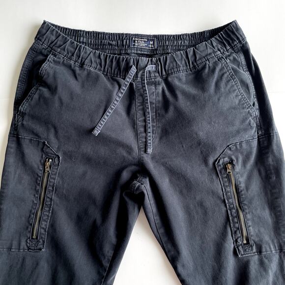 Abercrombie & Fitch  Men's Black Jogger Size M Disressed - Picture 3 of 16